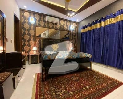 بحریہ ٹاؤن سیکٹر سی بحریہ ٹاؤن,لاہور میں 3 کمروں کا 10 مرلہ بالائی پورشن 99.0 ہزار میں کرایہ پر دستیاب ہے۔