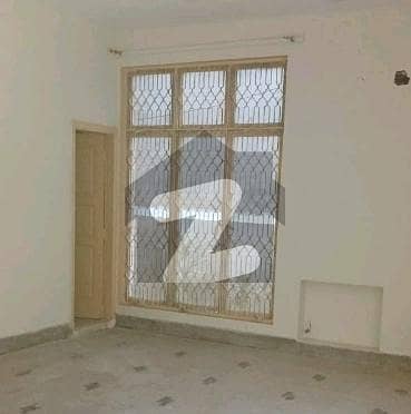 12 Marla House Is Available At Lawrence Road For Sale