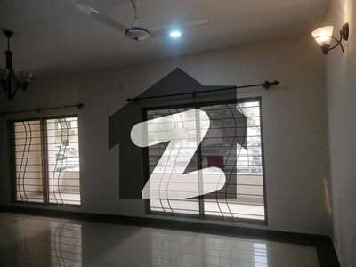 Ideal Family Apartment 3 Bed Flat in Askari 5 Sector J