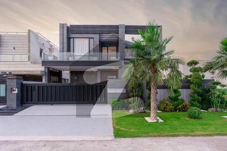 ڈی ایچ اے فیز 6 - بلاک سی فیز 6,ڈیفنس (ڈی ایچ اے),لاہور میں 5 کمروں کا 1 کنال مکان 9.05 کروڑ میں برائے فروخت۔