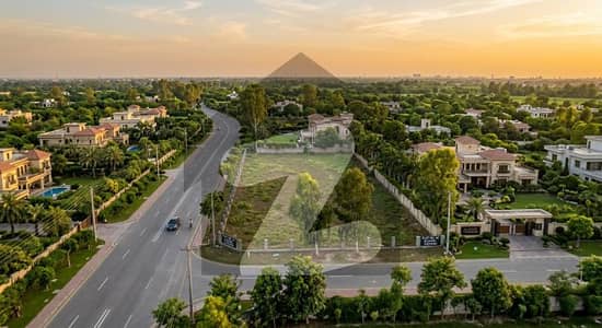 تھیٹر لاہور میں 8 کنال رہائشی پلاٹ 5.6 کروڑ میں برائے فروخت۔