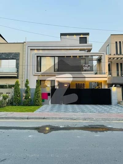 بحریہ ٹاؤن گلبہار بلاک بحریہ ٹاؤن سیکٹر سی,بحریہ ٹاؤن,لاہور میں 5 کمروں کا 10 مرلہ مکان 3.7 کروڑ میں برائے فروخت۔