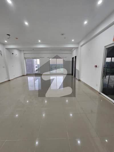 8 Marla Commercial Floor Rent DHA Phase 6 Lahore