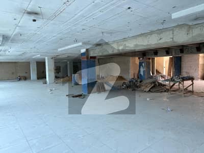 شاہراہِ فیصل کراچی میں 1 کنال Studio دفتر 15.25 لاکھ میں کرایہ پر دستیاب ہے۔