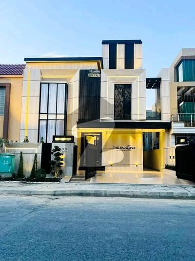 بحریہ ٹاؤن جاسمین بلاک بحریہ ٹاؤن سیکٹر سی,بحریہ ٹاؤن,لاہور میں 5 کمروں کا 10 مرلہ مکان 1.6 لاکھ میں کرایہ پر دستیاب ہے۔