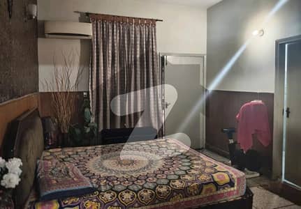 Reserve A Centrally Located House Of 10 Marla In Allama Iqbal Town - Karim Block