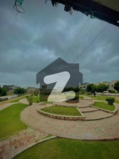 صائمہ لگژری ہومز کراچی میں 5 مرلہ رہائشی پلاٹ 1.5 کروڑ میں برائے فروخت۔