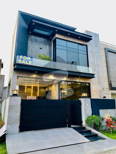 ڈی ایچ اے فیز 6 ڈیفنس (ڈی ایچ اے),لاہور میں 3 کمروں کا 5 مرلہ مکان 2.45 کروڑ میں برائے فروخت۔