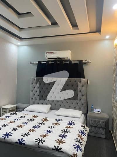 صائمہ لگژری ہومز کراچی میں 4 کمروں کا 5 مرلہ مکان 3.5 کروڑ میں برائے فروخت۔