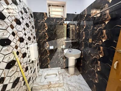 10 Marla Triple Story House For Sale in 4.25 crore