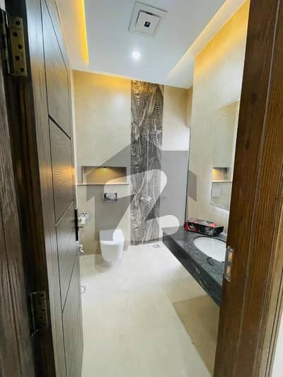 ڈی ۔ 12/2 ڈی ۔ 12,اسلام آباد میں 7 کمروں کا 10 مرلہ مکان 4.0 لاکھ میں کرایہ پر دستیاب ہے۔