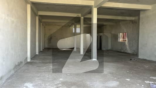 5000 Square Feet Whitehouse Available For Rent
