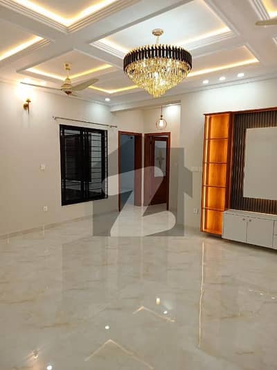 35/70 Ground Portion Available For Rent In G13