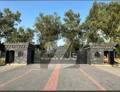 4 KANAL FARM HOUSE PLOT FOR SALE ON BEDIAN ROAD PRIME LOCATION