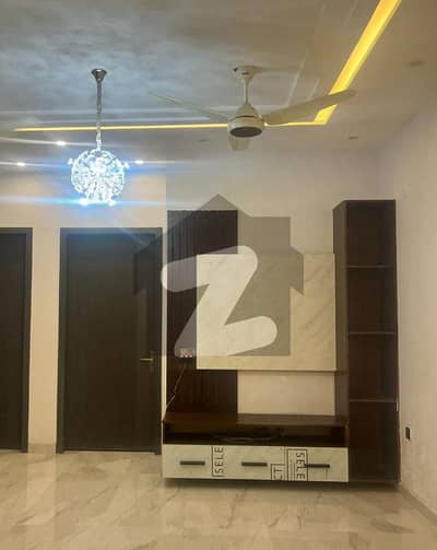 پیراگون سٹی ۔ آرچرڈ بلاک پیراگون سٹی,لاہور میں 3 کمروں کا 5 مرلہ مکان 2.5 کروڑ میں برائے فروخت۔