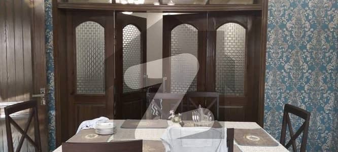 میڈیا ٹاؤن ۔ بلاک سی میڈیا ٹاؤن,راولپنڈی میں 7 کمروں کا 12 مرلہ مکان 4.8 کروڑ میں برائے فروخت۔