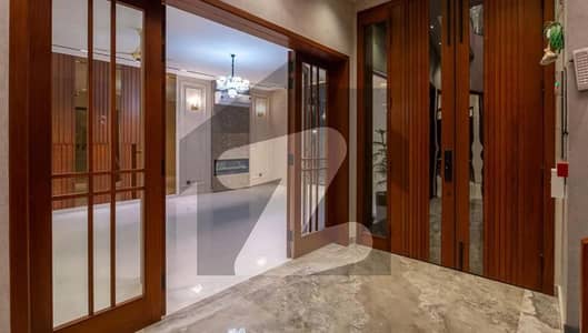 ONE KANAL BRAND NEW HOUSE FOR RENT ON HOT LOCATION