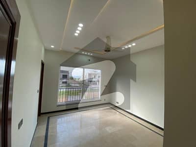 10 Mark Elegant Owner Build House For Sale In Bahri Town Phase 8