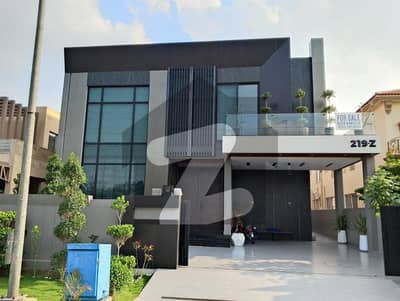 25-MARLA MODERN DESIGN HOUSE WITH BASEMENT AVAILABLE FOR SALE