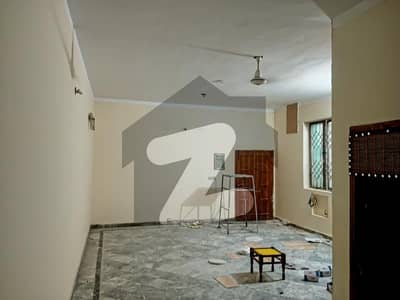 4 BED UPPER PORTION FOR RENT IN JOHAR TOWN