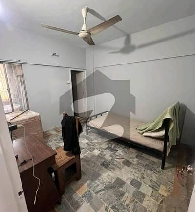 گلشنِ اقبال - بلاک 1 گلشنِ اقبال,گلشنِ اقبال ٹاؤن,کراچی میں 5 کمروں کا 10 مرلہ مکان 5.25 کروڑ میں برائے فروخت۔