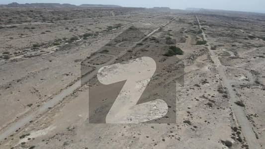 1000 Sq Yds Open Plot in Prime Area Phase 3