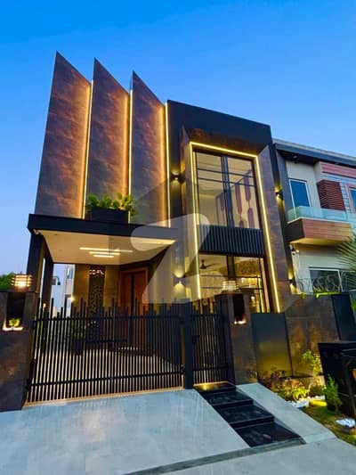 AFFORDABLE 5 MARLA HOUSE FOR SALE IN DHA 9 TOWN