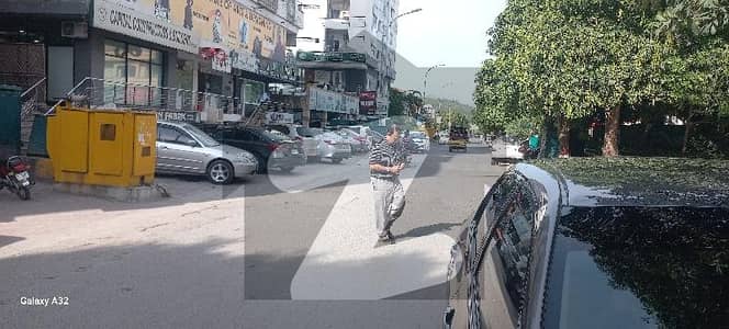 ای ۔ 11/3 ای ۔ 11,اسلام آباد میں 1 کنال Studio دفتر 6.25 لاکھ میں کرایہ پر دستیاب ہے۔