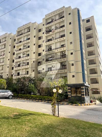 ڈیفنس ریزیڈینسی ڈی ایچ اے ڈیفینس فیز 2,ڈی ایچ اے ڈیفینس,اسلام آباد میں 2 کمروں کا 5 مرلہ فلیٹ 1.08 کروڑ میں برائے فروخت۔