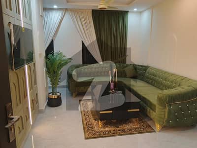 اتحاد ٹاؤن فیز ١ اتحاد ٹاؤن,رائیونڈ روڈ,لاہور میں 1 کمرے کا 3 مرلہ فلیٹ 50.0 ہزار میں کرایہ پر دستیاب ہے۔