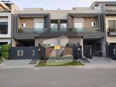 ویلینشیاء ہاؤسنگ سوسائٹی لاہور میں 10 مرلہ Studio مکان 2.85 کروڑ میں برائے فروخت۔