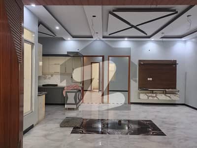 گلستانِِ جوہر ۔ بلاک 3 گلستانِ جوہر,کراچی میں 6 کمروں کا 10 مرلہ مکان 6.5 کروڑ میں برائے فروخت۔