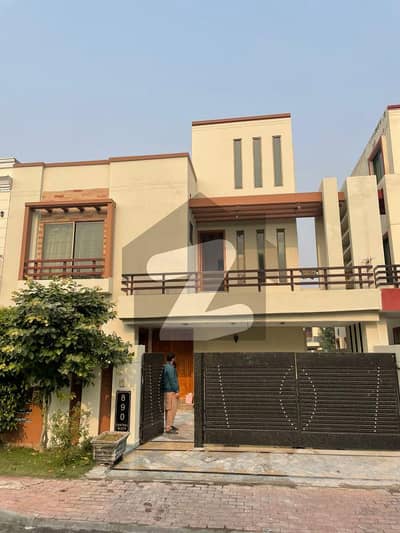 I SELL LDA APPROVED 10MARLA HOUSE IN BAHRIA ORHARD PHASE1