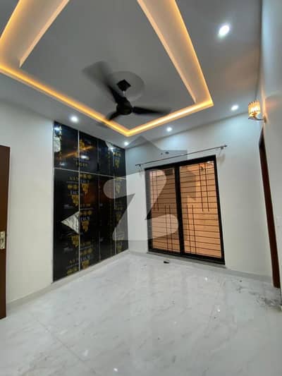 I RENT OUT 8MARLA BRAND NEW HOUSE IN BAHRIA ORCHARD