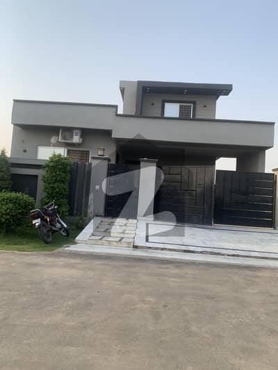 آئی ای پی انجنیئرز ٹاؤن ۔ سیکٹر اے آئی ای پی انجینئرز ٹاؤن,لاہور میں 2 کمروں کا 10 مرلہ مکان 2.4 کروڑ میں برائے فروخت۔