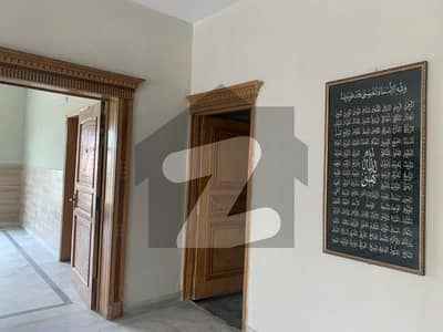 پی جی ای سی ایچ ایس فیز 2 پنجاب گورنمنٹ ایمپلائیز سوسائٹی,لاہور میں 2 کمروں کا 10 مرلہ بالائی پورشن 60.0 ہزار میں کرایہ پر دستیاب ہے۔