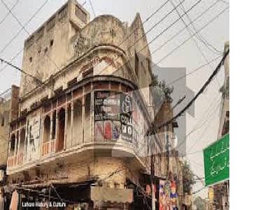 کاہنہ لاہور میں 8 کمروں کا 1 کنال عمارت 2.0 لاکھ میں کرایہ پر دستیاب ہے۔