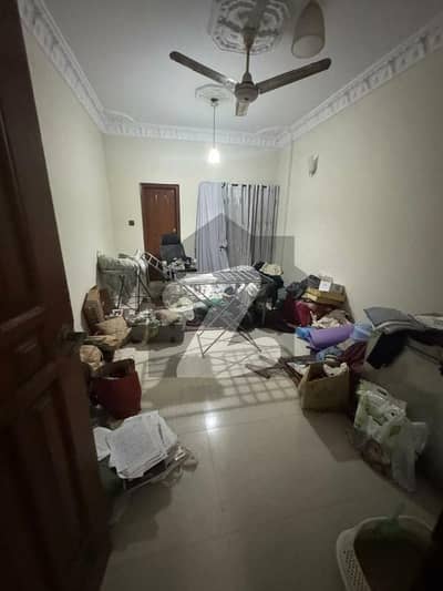 باتھ آئی لینڈ کراچی میں 3 کمروں کا 8 مرلہ فلیٹ 4.0 کروڑ میں برائے فروخت۔