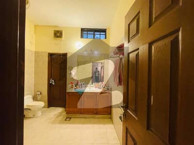 Elegant 10 Marla House for Sale in Architects Engineers Block D Prime Location