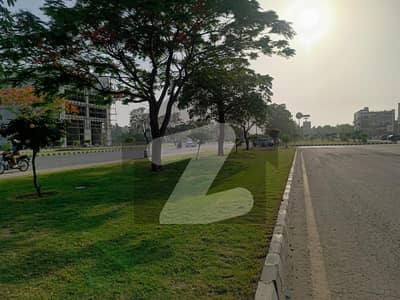 لیک سٹی ۔ سیکٹر ایم ۔ 3 لیک سٹی,رائیونڈ روڈ,لاہور میں 1 کنال رہائشی پلاٹ 4.65 کروڑ میں برائے فروخت۔