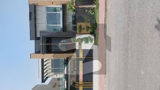 Valencia Town 22 Marla Corner House For Sale