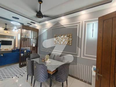 گلستانِِ جوہر ۔ بلاک 13 گلستانِ جوہر,کراچی میں 3 کمروں کا 8 مرلہ بالائی پورشن 2.6 کروڑ میں برائے فروخت۔