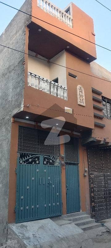 چونگی امر سدھو لاہور میں 4 کمروں کا 2 مرلہ مکان 68.0 لاکھ میں برائے فروخت۔