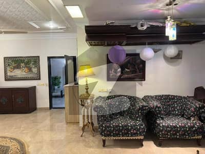 Defence VI 500 Yards Slightly Used House 2+3 Bedrooms Drawing With Full Basement And Lift Tiled Flooring Italian Bath 5 Years Old House For Sale