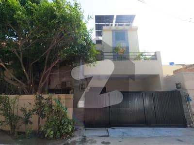 Prominently-Located Prime Location 10 Marla House Available In Alfalah Town