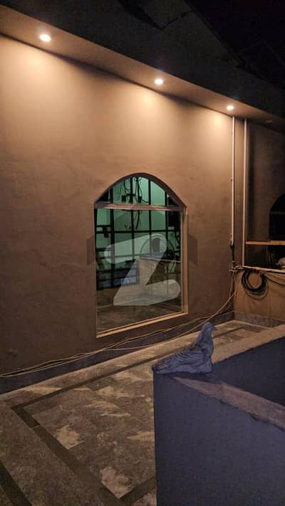 Luxury 5 Marla House Near Main Road in Gulshan-e-Lahore