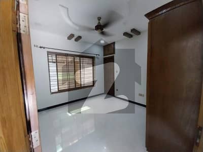 25x40 Upper Portion For Rent In G-13
