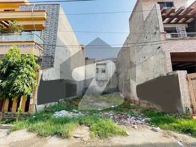 الرحمان گارڈن فیز 2 الرحمان گارڈن,لاہور میں 5 مرلہ رہائشی پلاٹ 1.03 کروڑ میں برائے فروخت۔