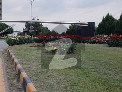 5 Marla Plot Available for Sale in F Block