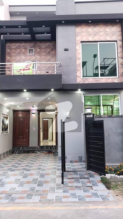 Ideal 5 Marla Brand New House For Sale In Park View City Lahore